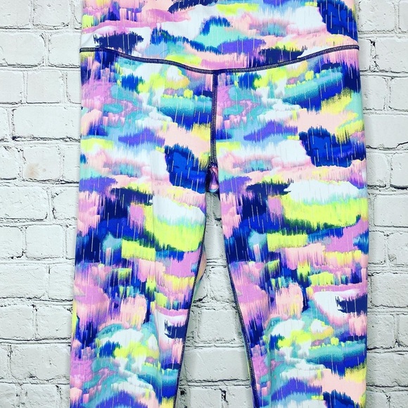 Victoria’s Secret Knockout Sport Leggings Small - Picture 3 of 12